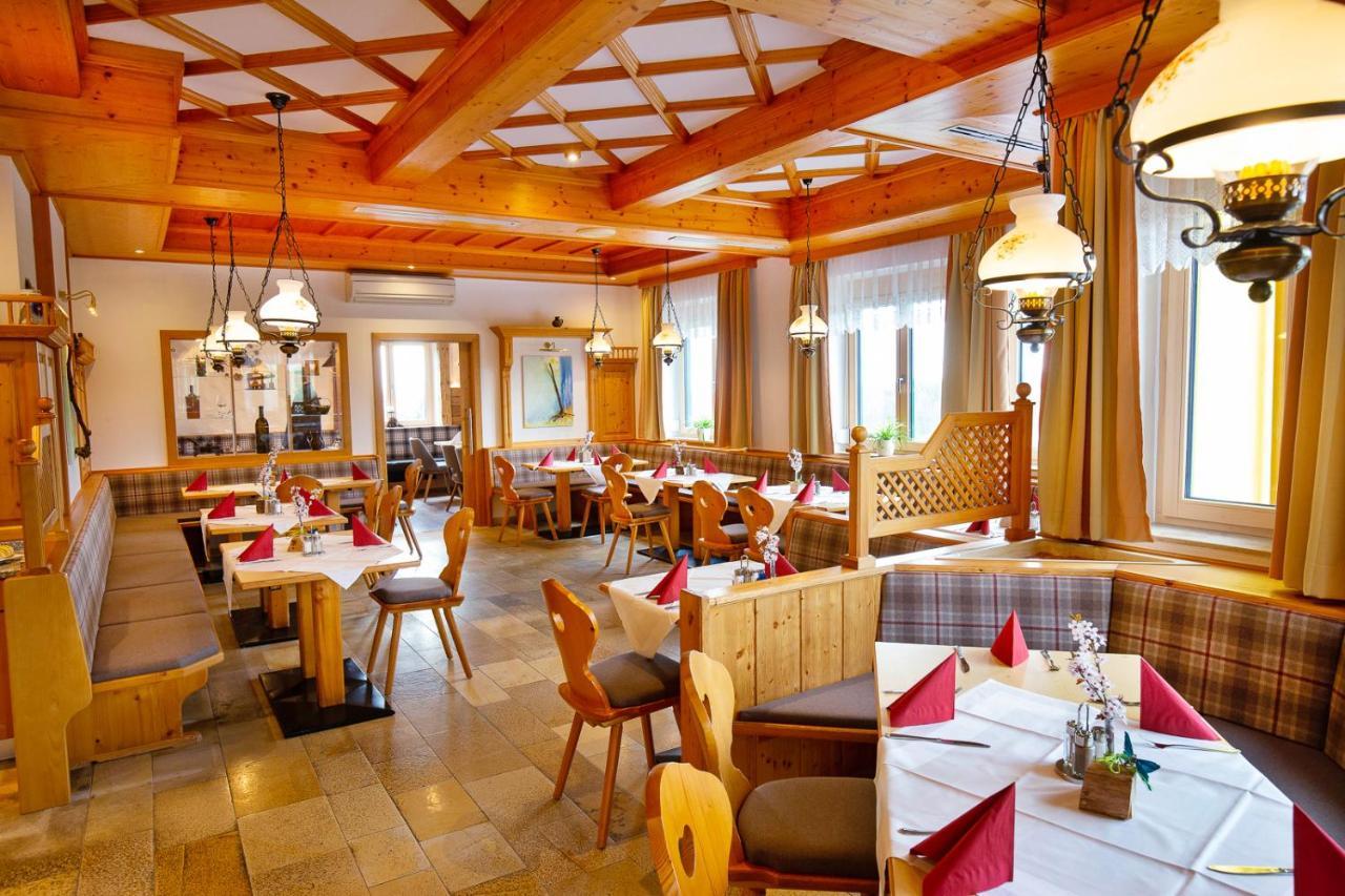 Hotel Stich Manhartsbrunn エクステリア 写真